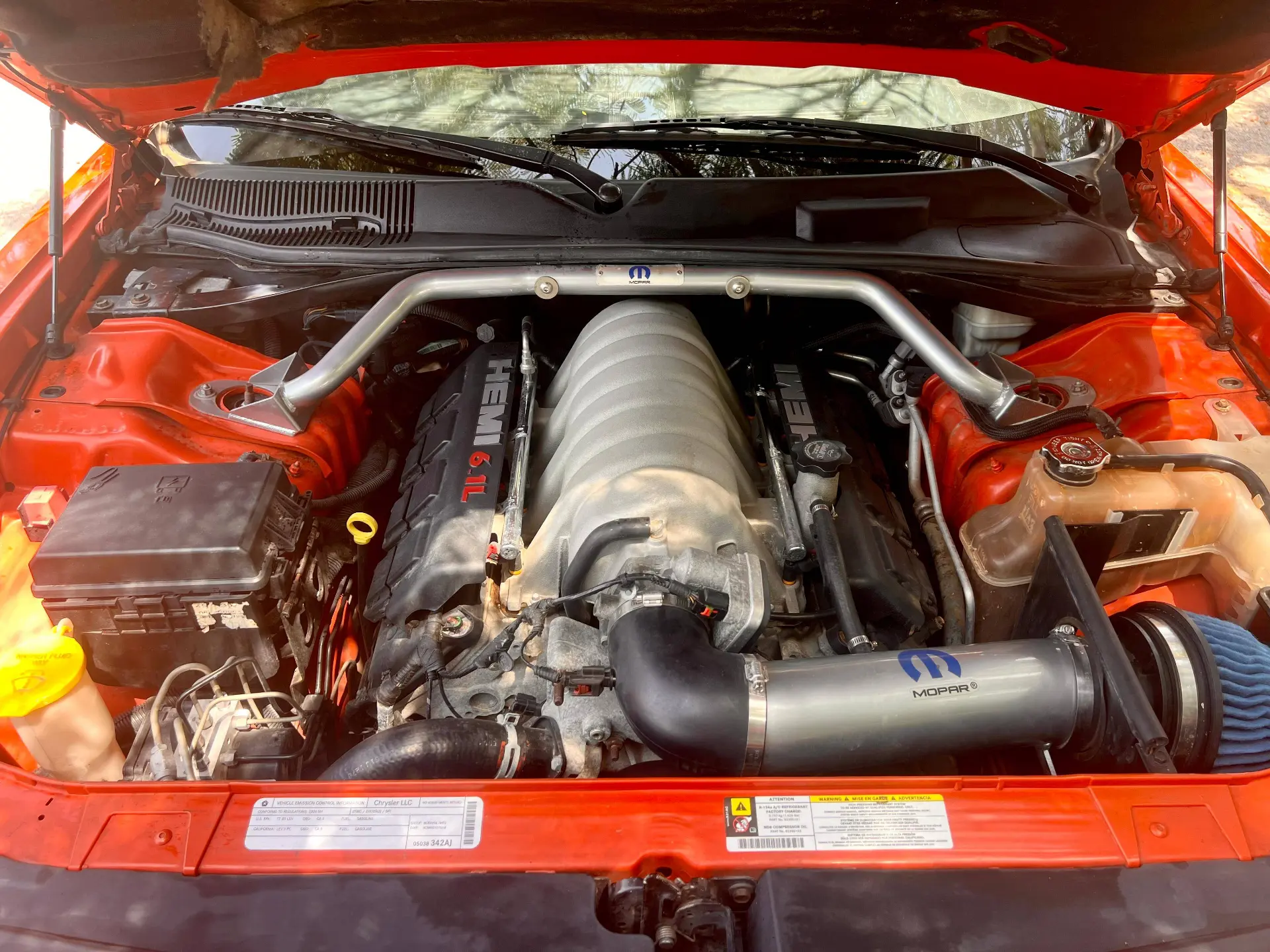 2008 Dodge Challenger photo 3