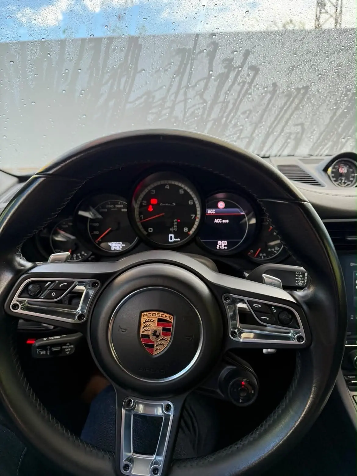 2018 Porsche 911 Turbo S photo 6