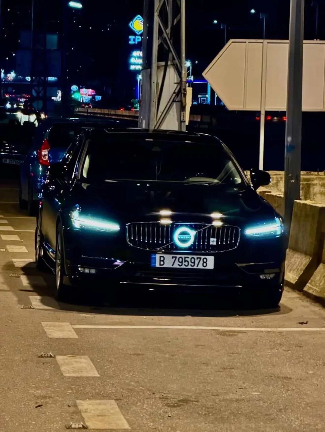 2018 Volvo S90