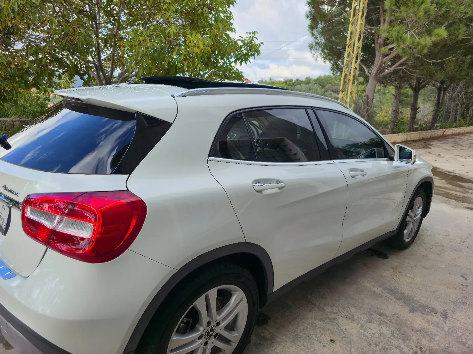 2018 Mercedes-Benz GLA photo 4