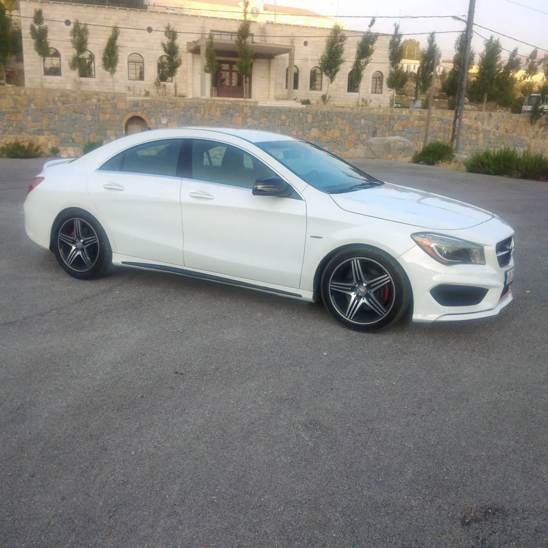 2016 Mercedes-Benz CLA photo 3