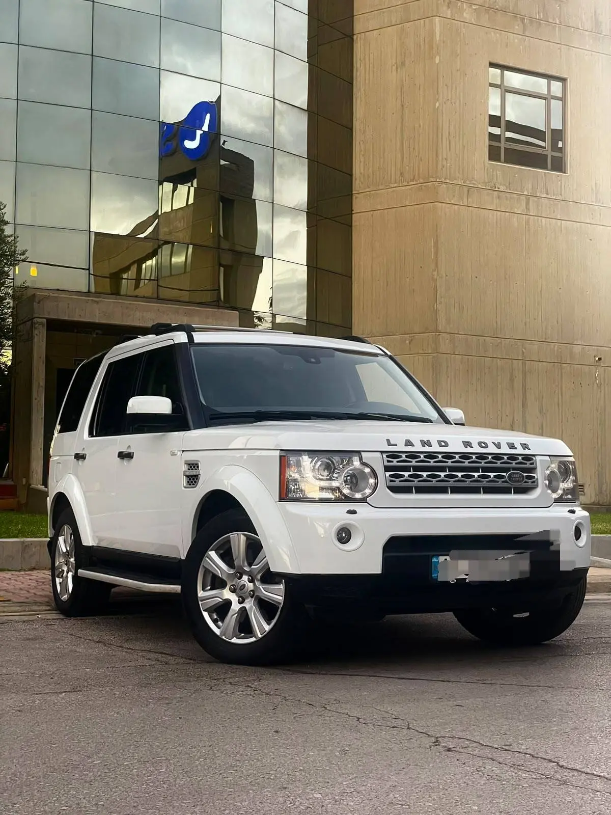 2013 Land Rover LR4