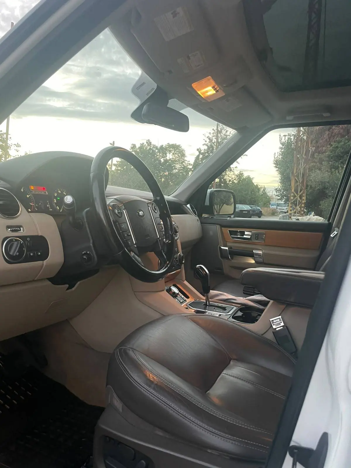 2013 Land Rover LR4 photo 7