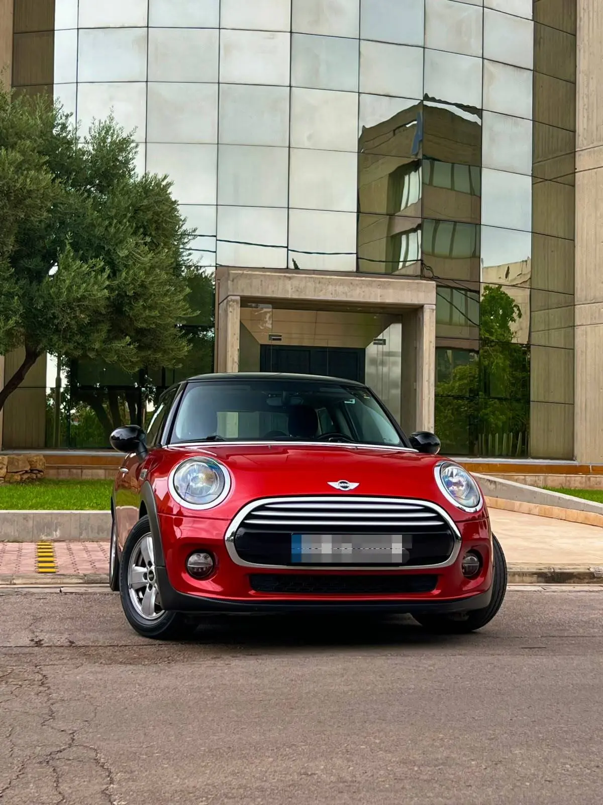2014 MINI Cooper photo 3