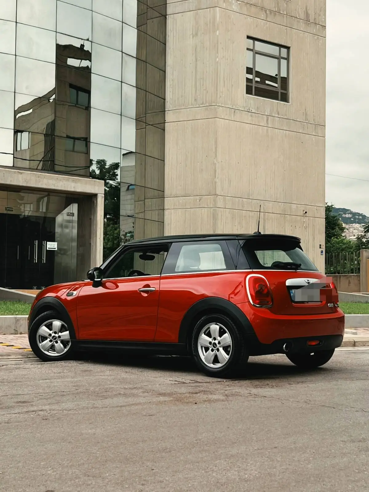 2014 MINI Cooper photo 10