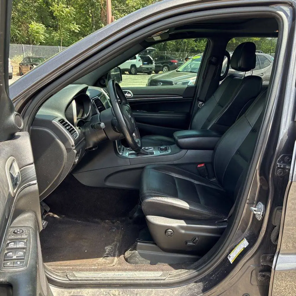 2019 Jeep Grand Cherokee photo 7