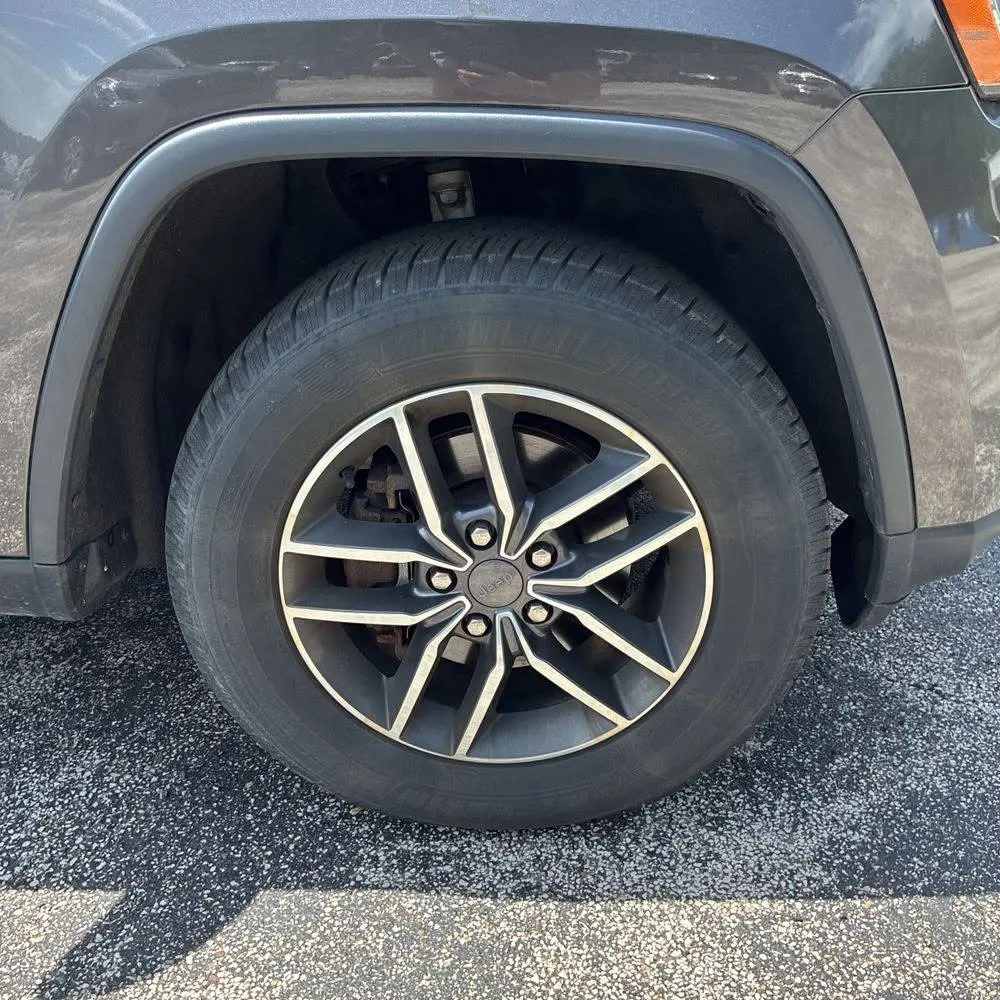 2019 Jeep Grand Cherokee photo 13