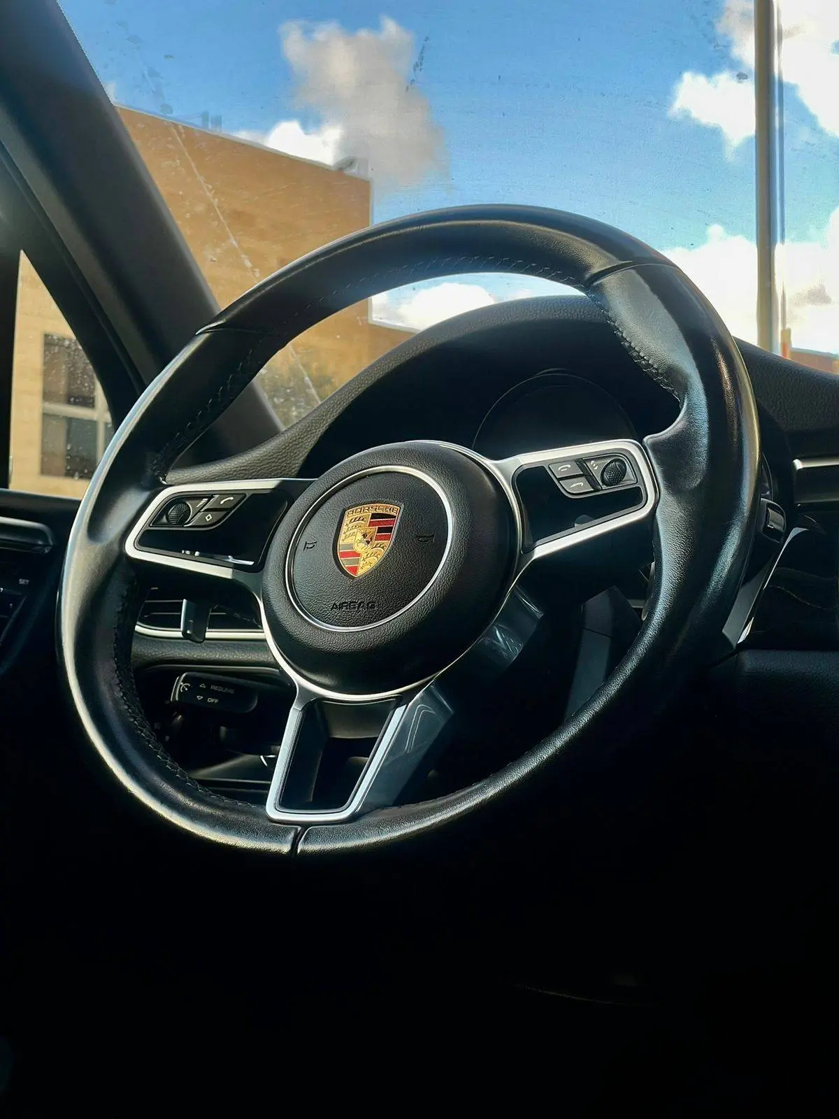 2015 Porsche Macan photo 7