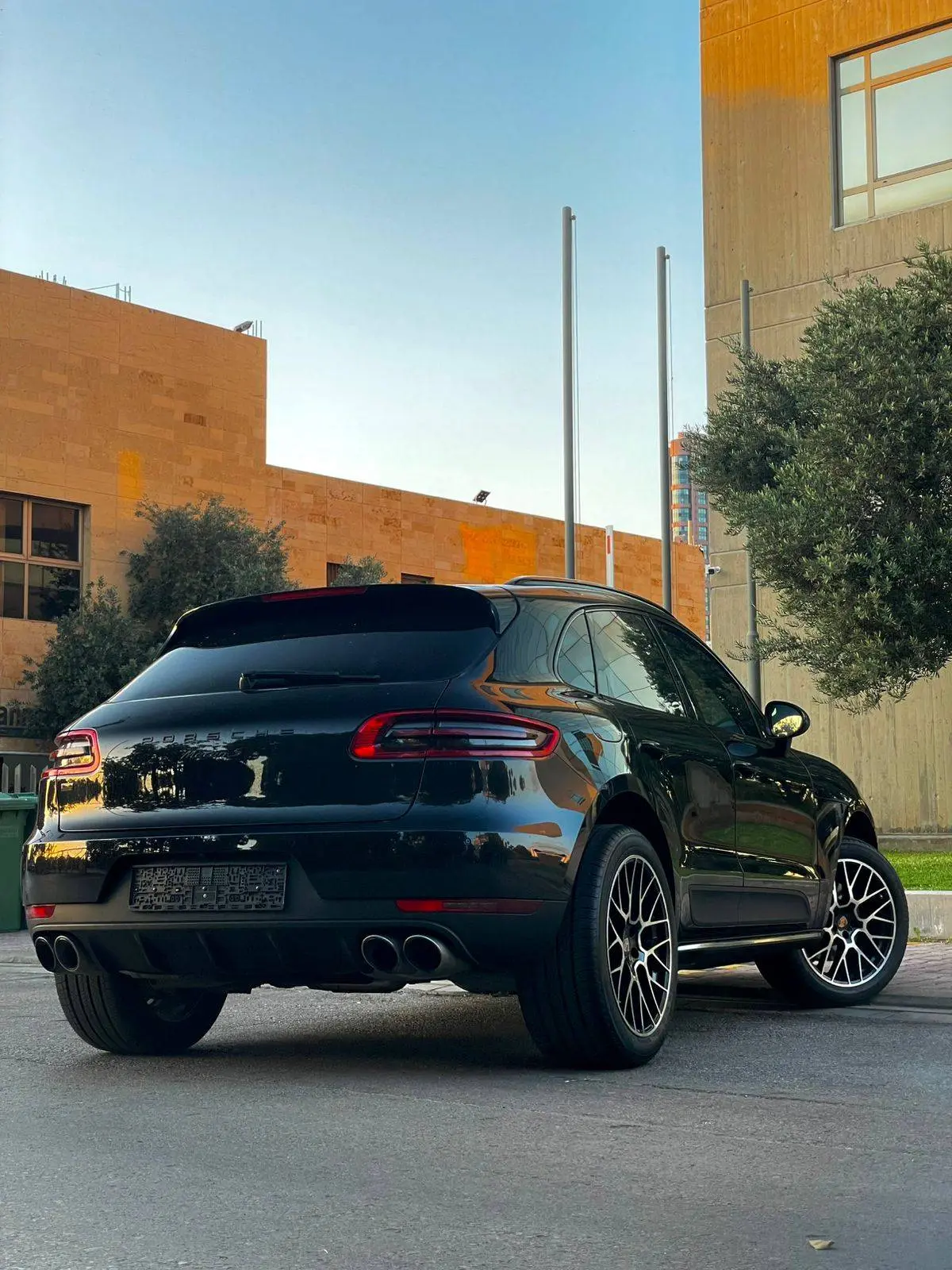 2015 Porsche Macan photo 8