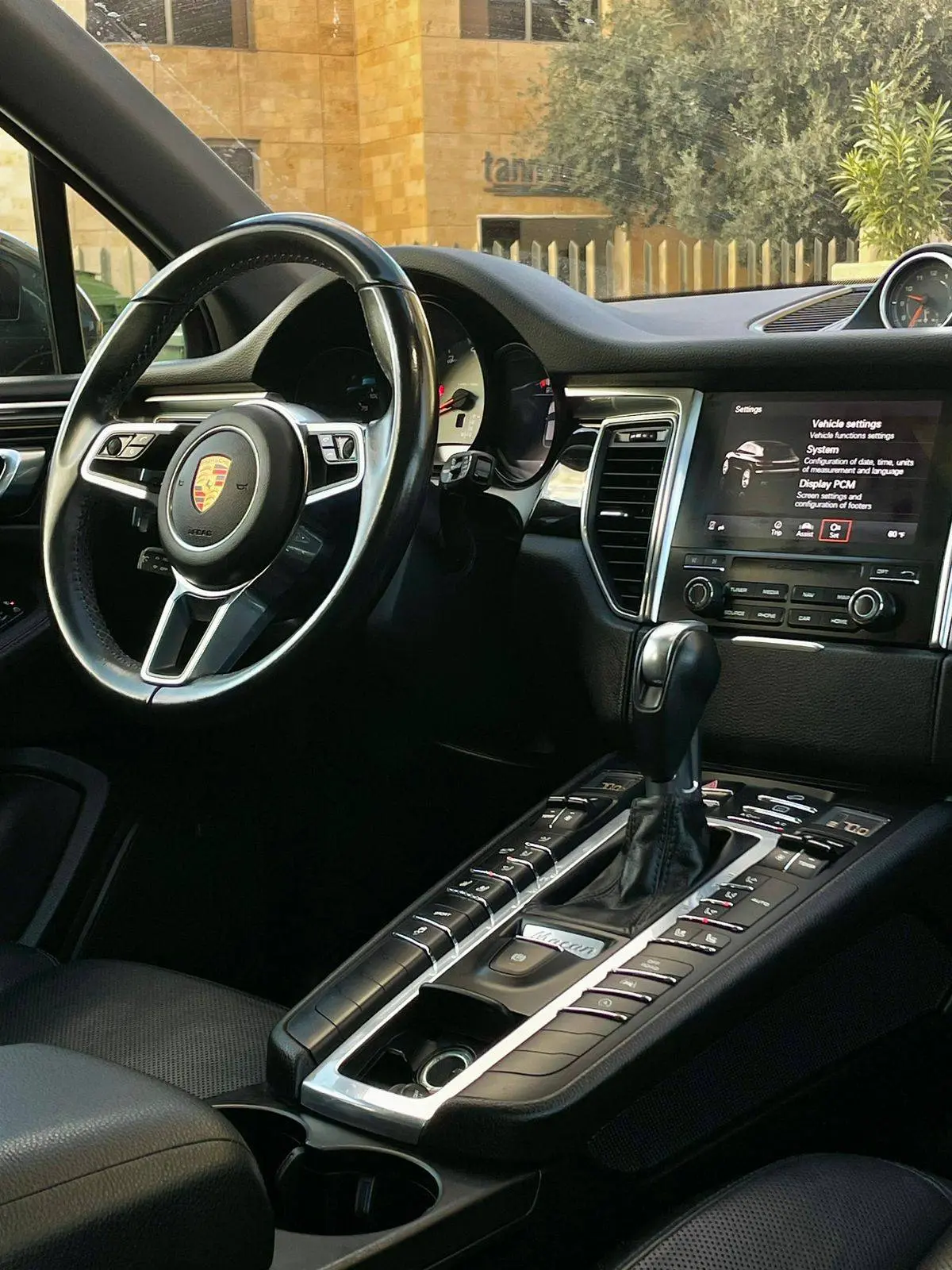 2015 Porsche Macan photo 10