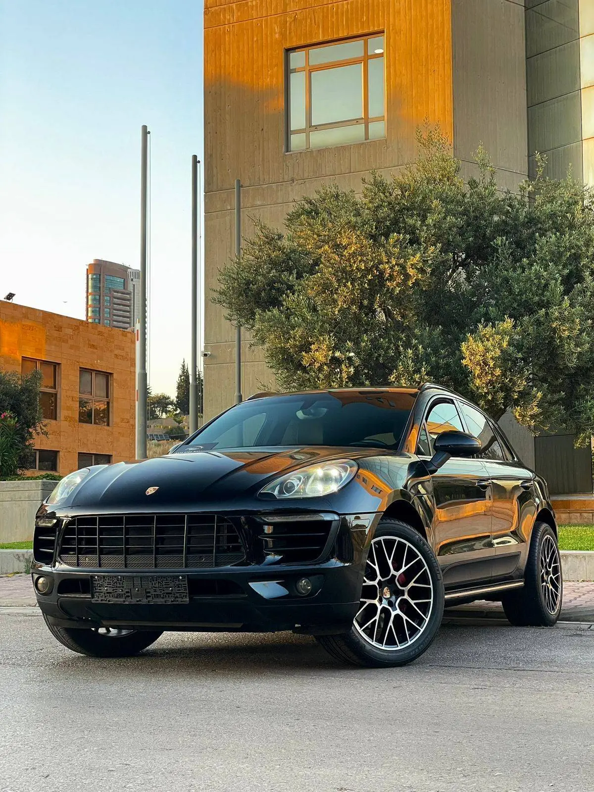 2015 Porsche Macan photo 14