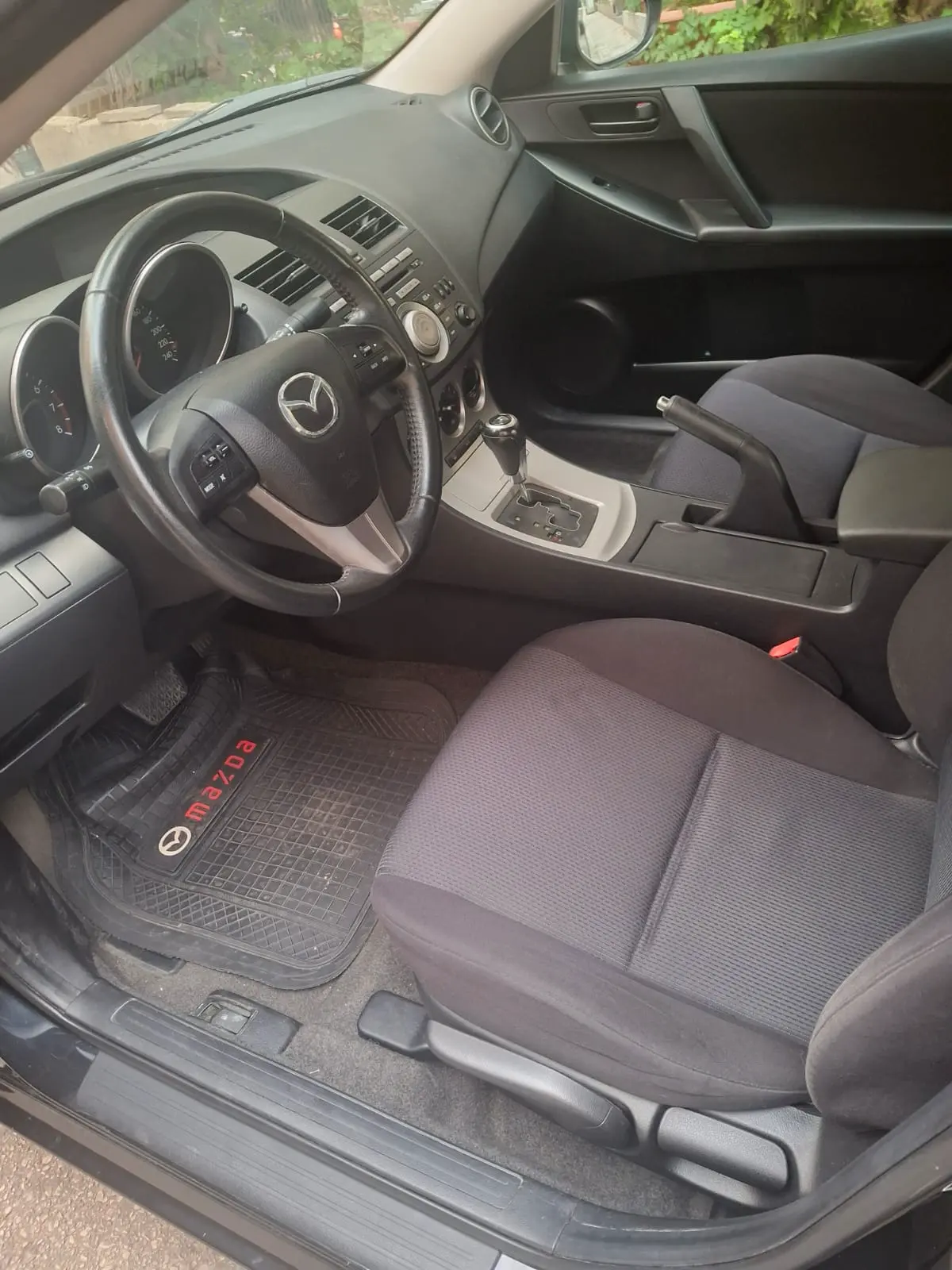 2011 MAZDA 3 photo 6