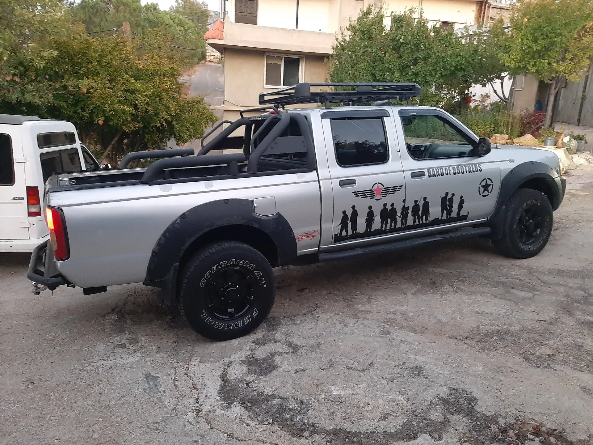 2003 Nissan Frontier Crew Cab photo 4