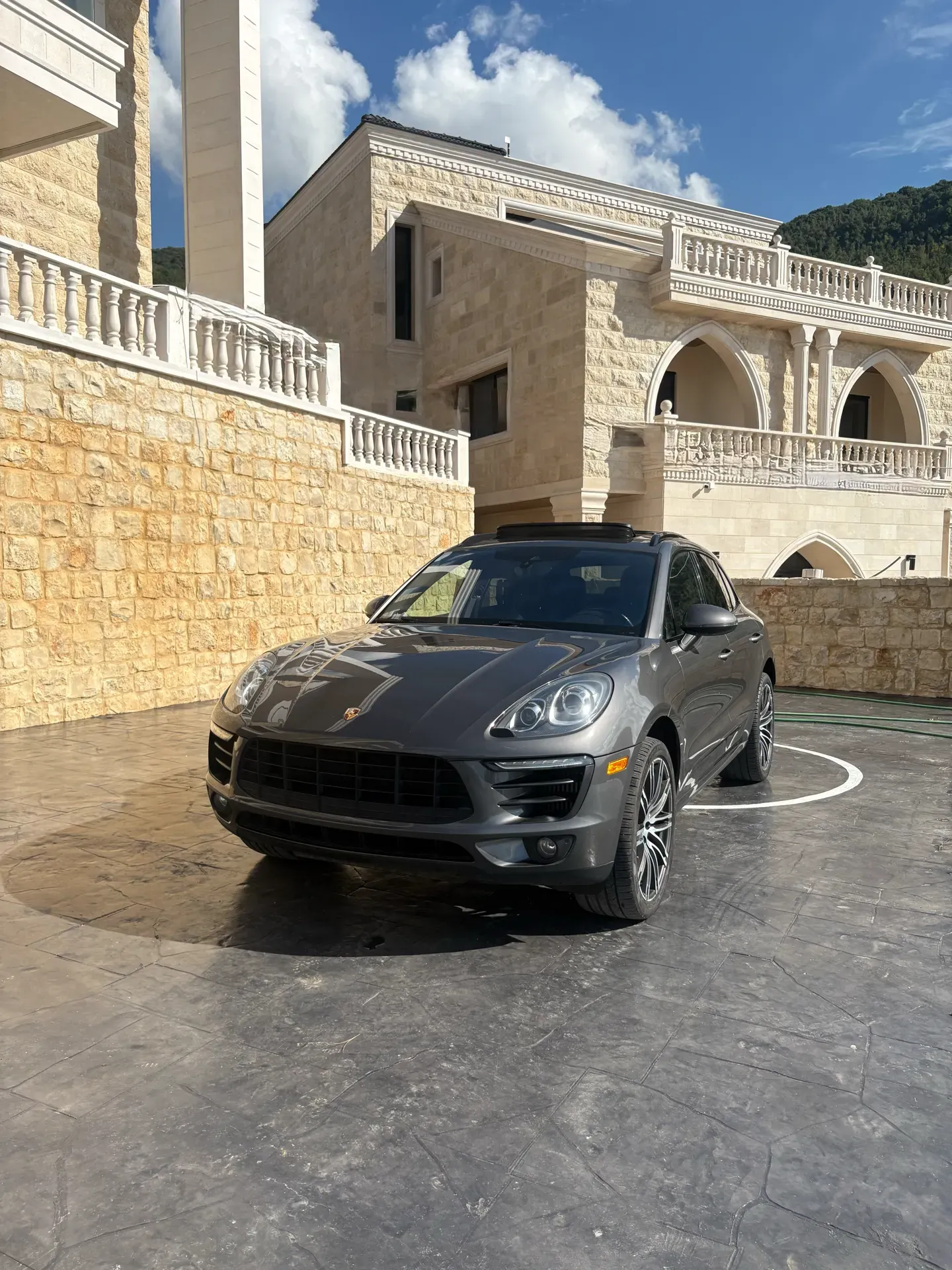 2018 Porsche Macan photo 3