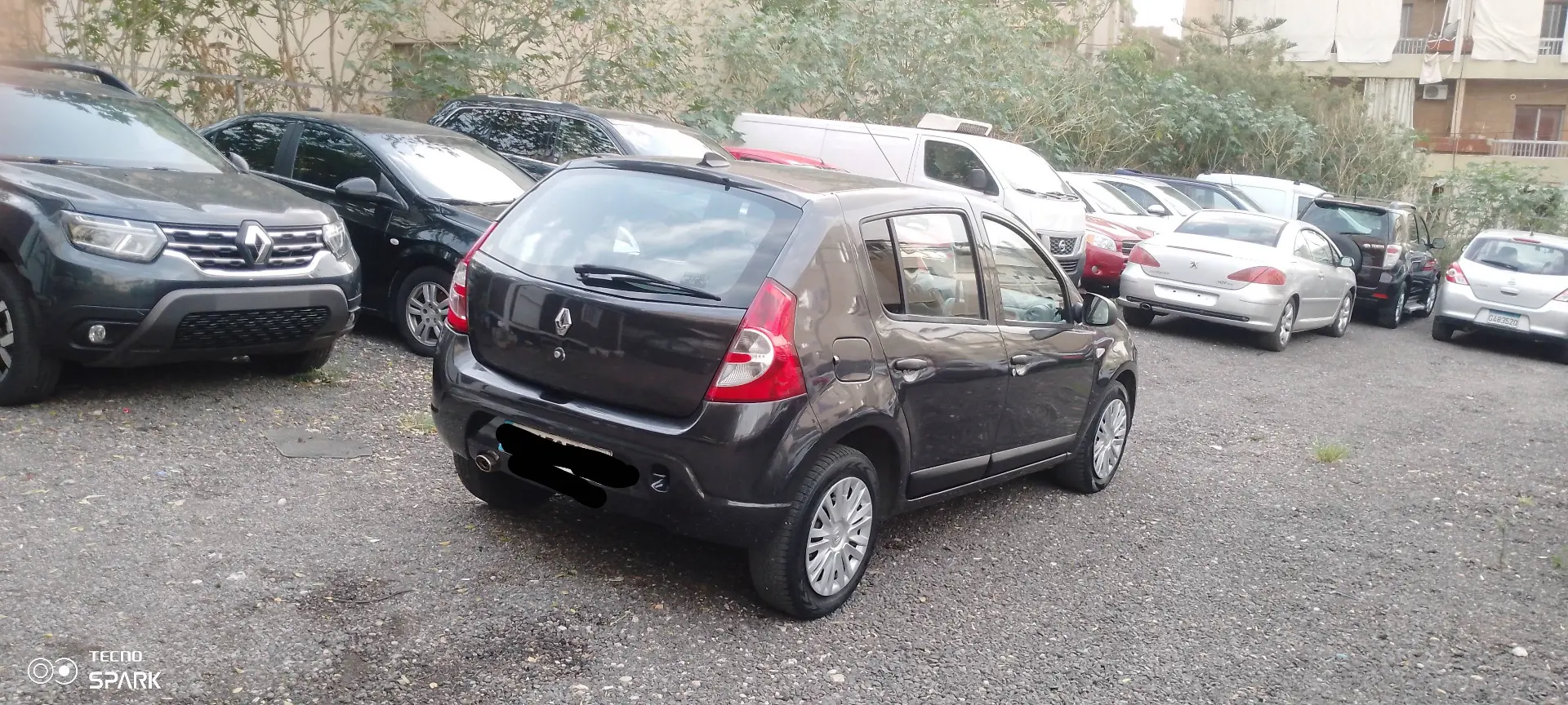 2010 Renault Sandero photo 3