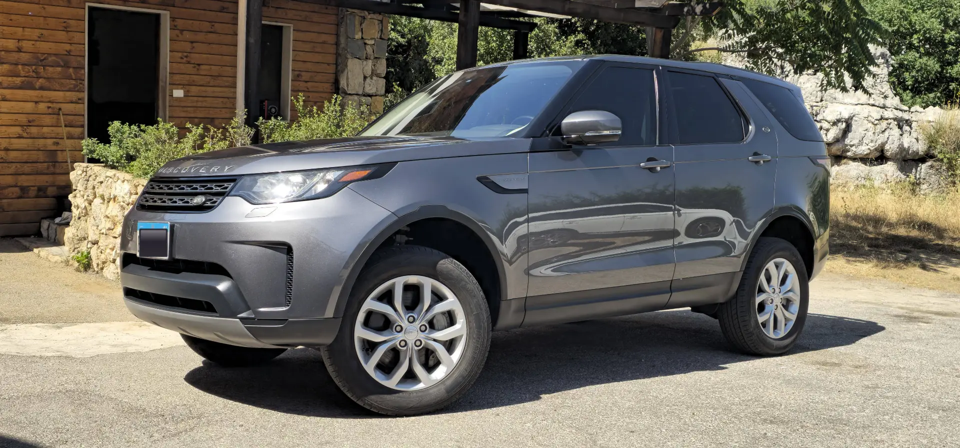 2018 Land Rover Discovery photo 4