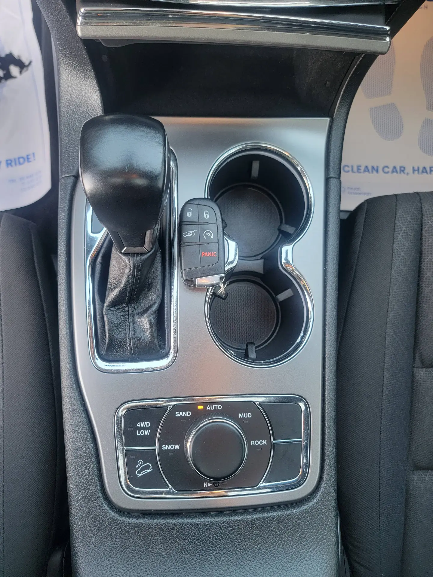2020 Jeep Cherokee photo 9